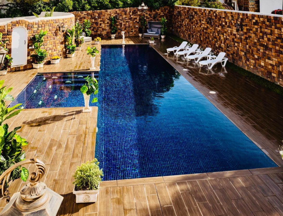 Ocean Suites San Antonio  Exterior foto